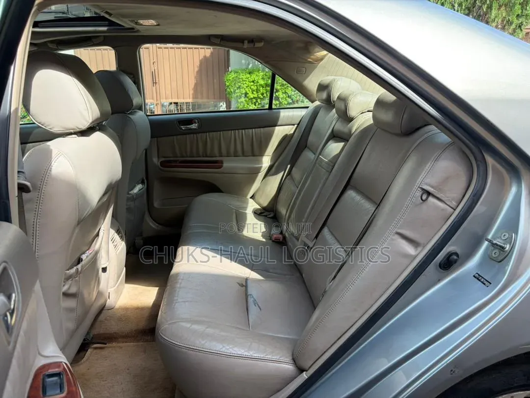 Toyota Camry XLE V6 4dr Sedan (3.0L 6cyl 5A) 2005 Blue