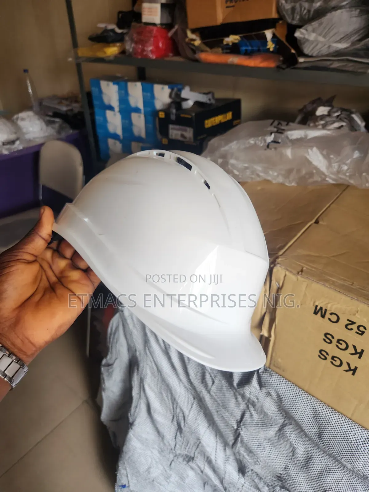 Delta-Plus Helmet
