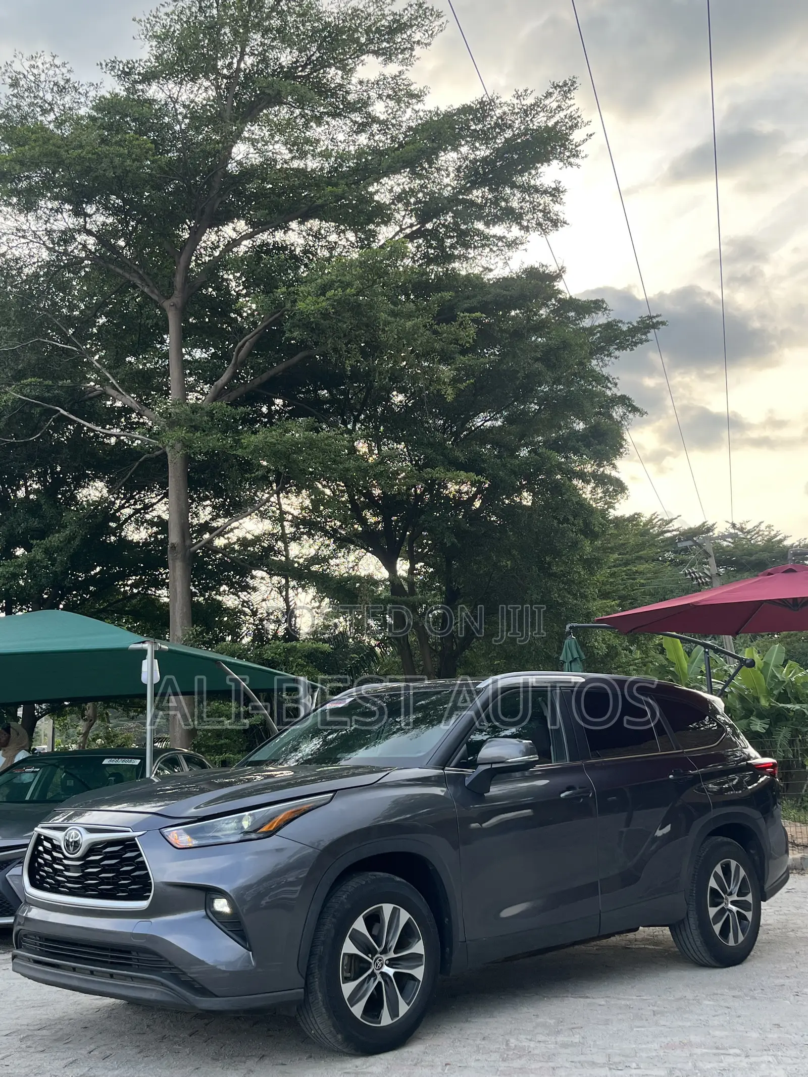 Toyota Highlander 2023 Gray
