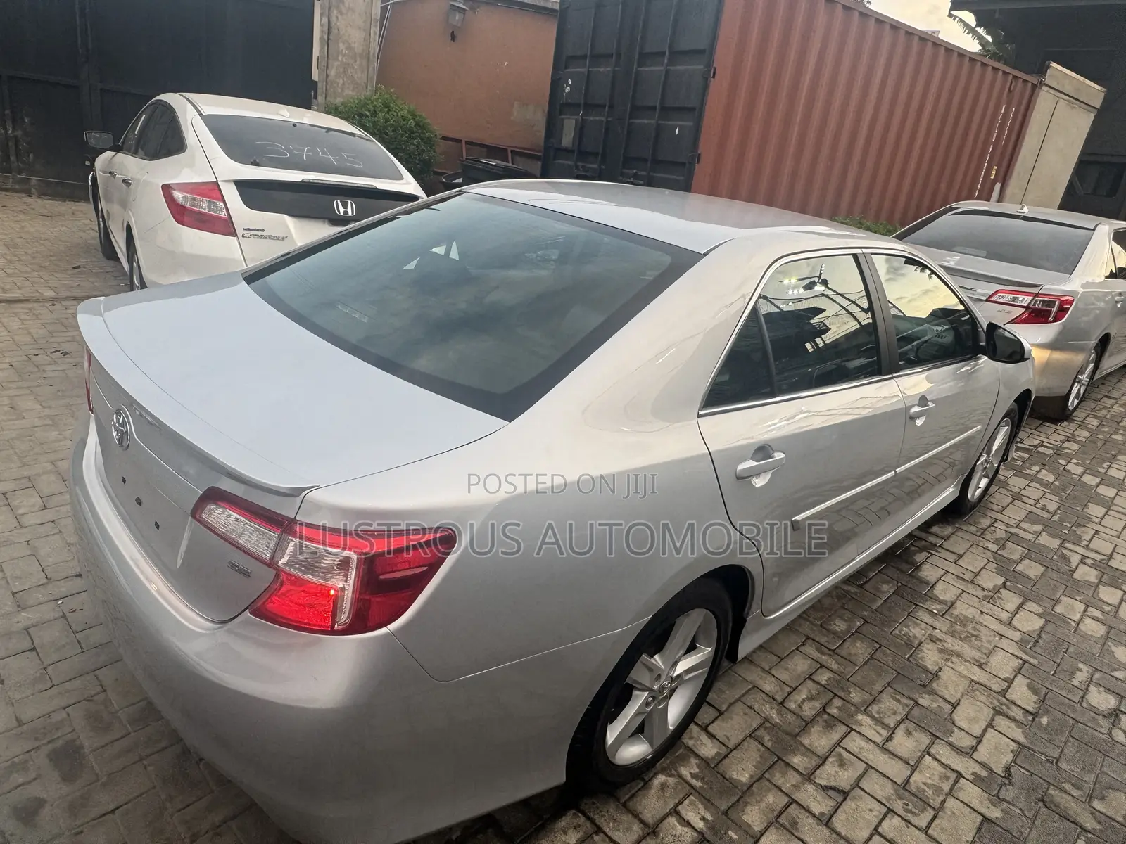 Toyota Camry SE 4dr Sedan (2.5L 4cyl 6A) 2014 Silver