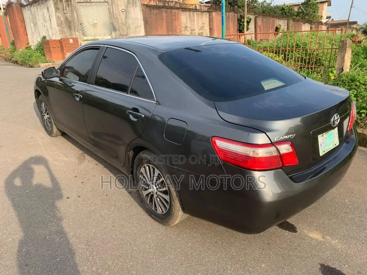 Toyota Camry LE 4dr Sedan (2.4L 4cyl 5A) 2009 Gray