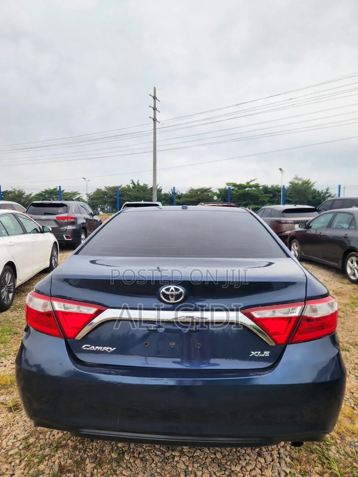 Toyota Camry XLE 4dr Sedan (2.5L 4cyl 6A) 2017 Blue