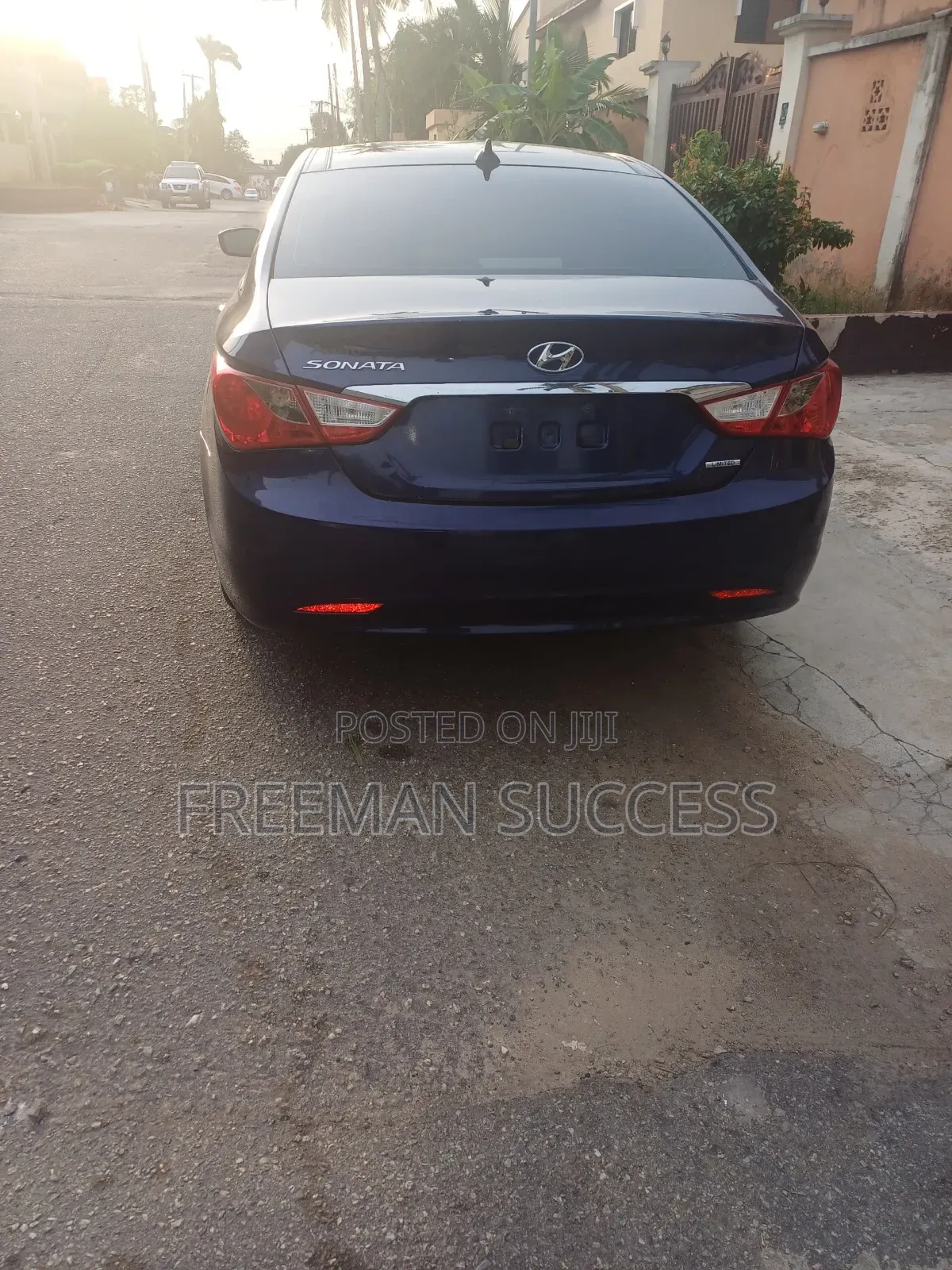 Hyundai Sonata Limited 2.0T Sedan (2.0L 4cyl 6A) 2012 Blue