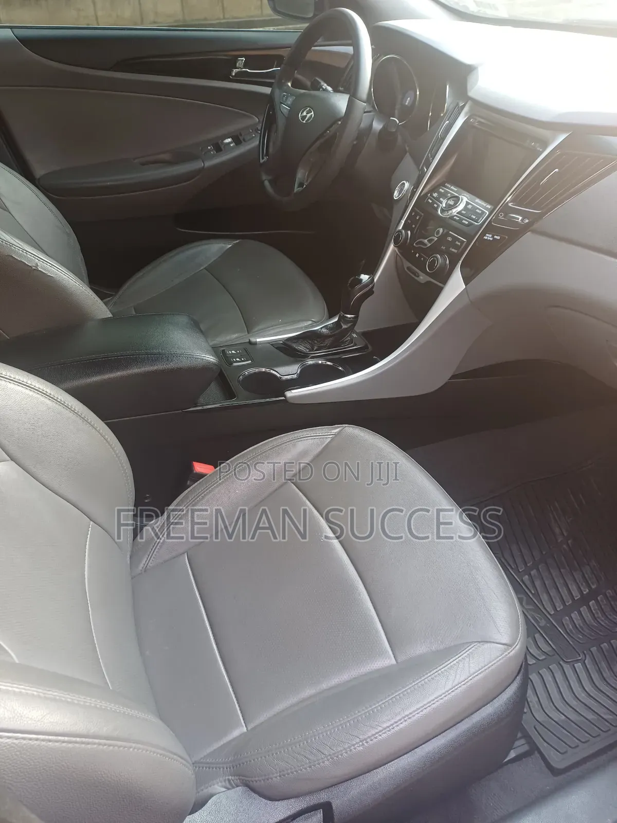Hyundai Sonata Limited 2.0T Sedan (2.0L 4cyl 6A) 2012 Blue