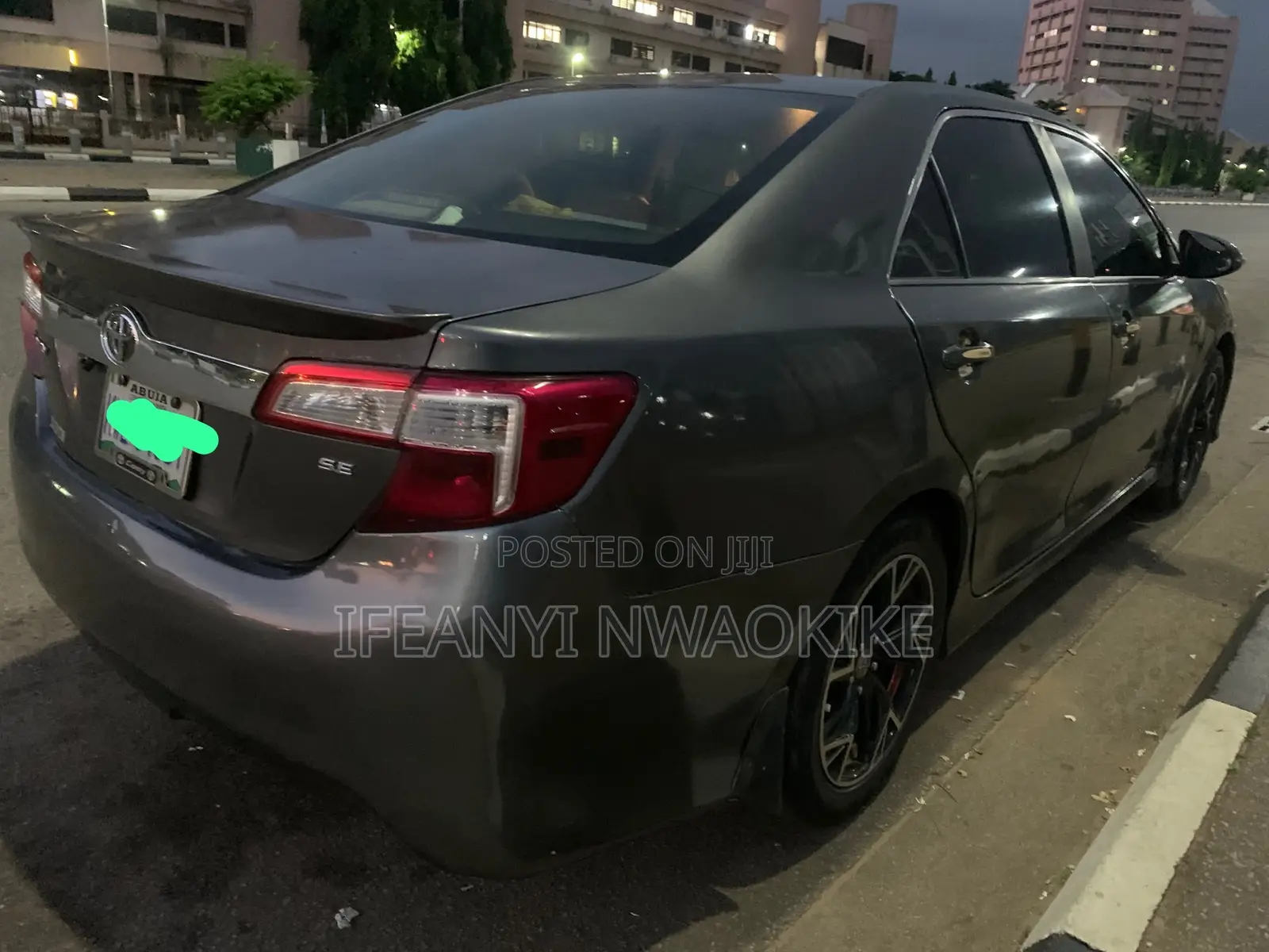 Toyota Camry SE 4dr Sedan (2.5L 4cyl 6A) 2013 Gray