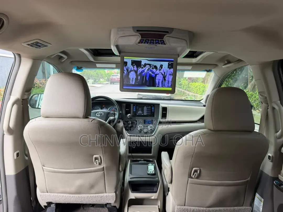 Toyota Sienna 2015 Gray