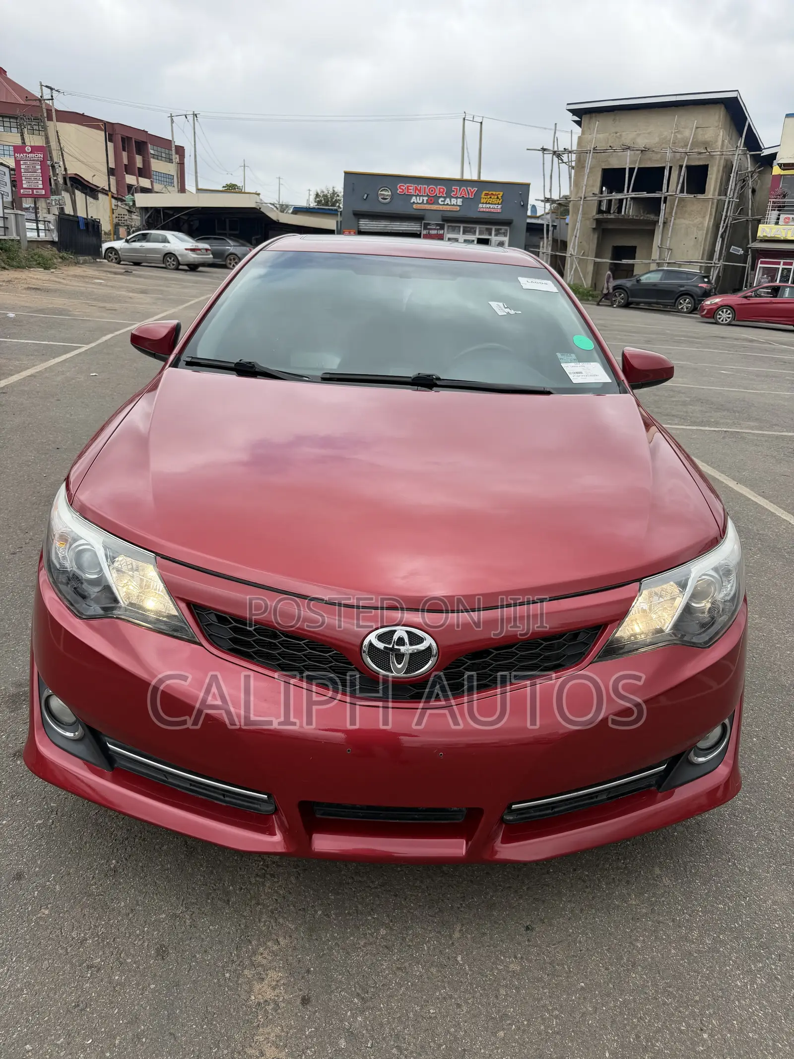 Toyota Camry SE 4dr Sedan (2.5L 4cyl 6A) 2013 Red