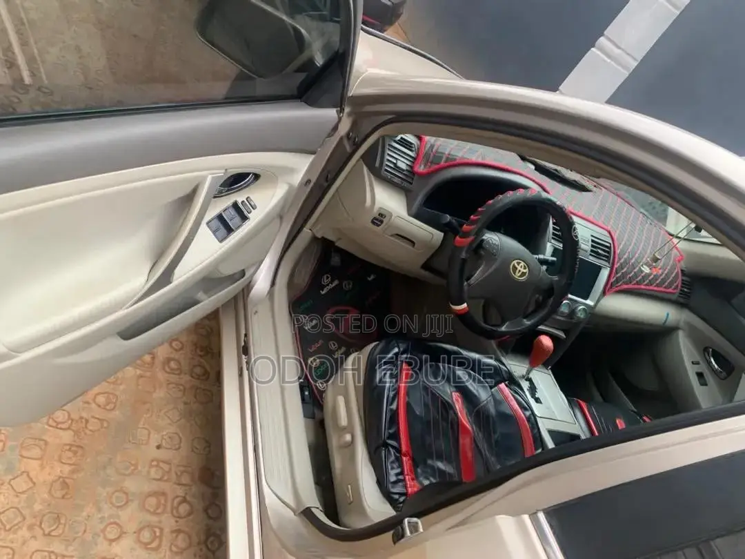 Toyota Camry 2008 Gold