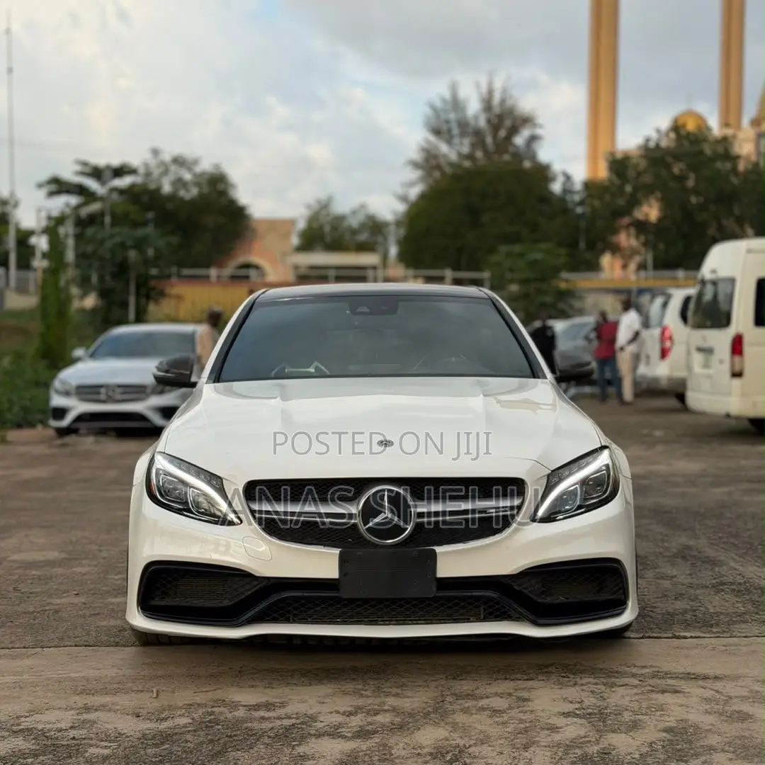 Mercedes-Benz C63 S RWD Sedan (4.0L V8 7A) 2017 White