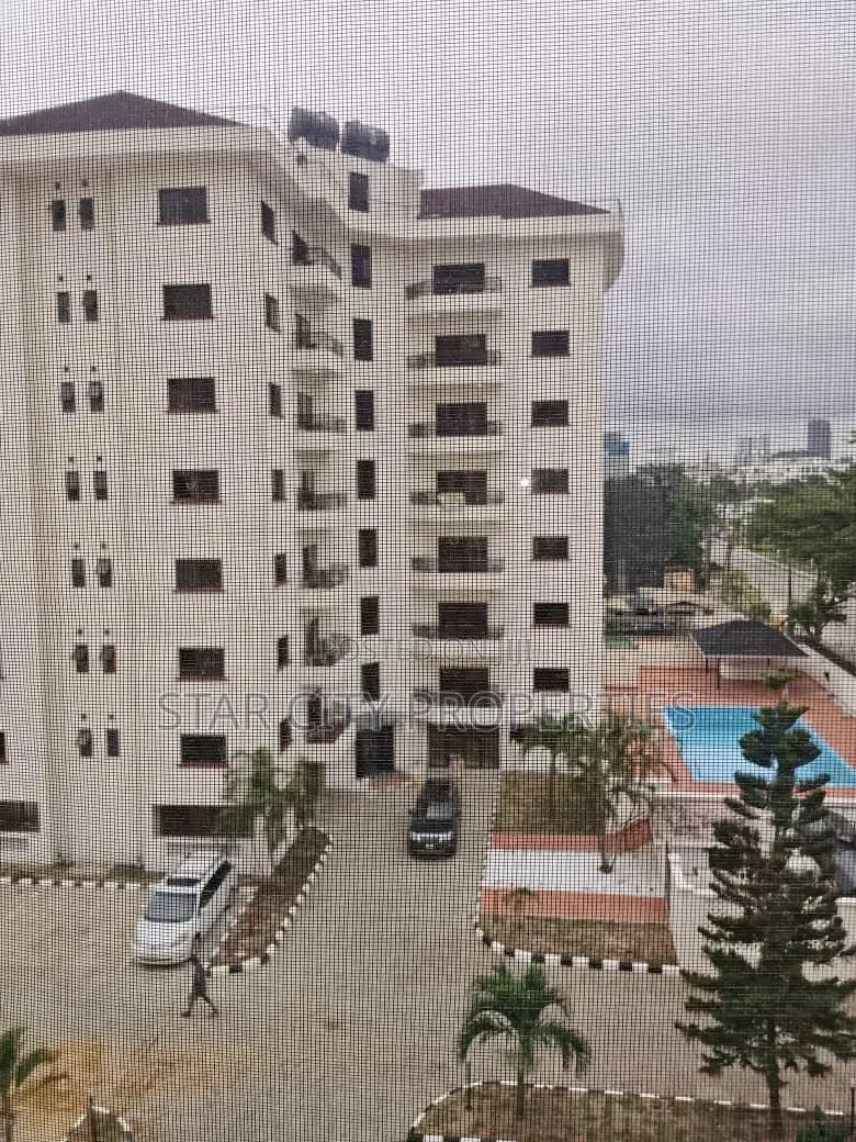 3bdrm Block of Flats in Old Ikoyi for rent