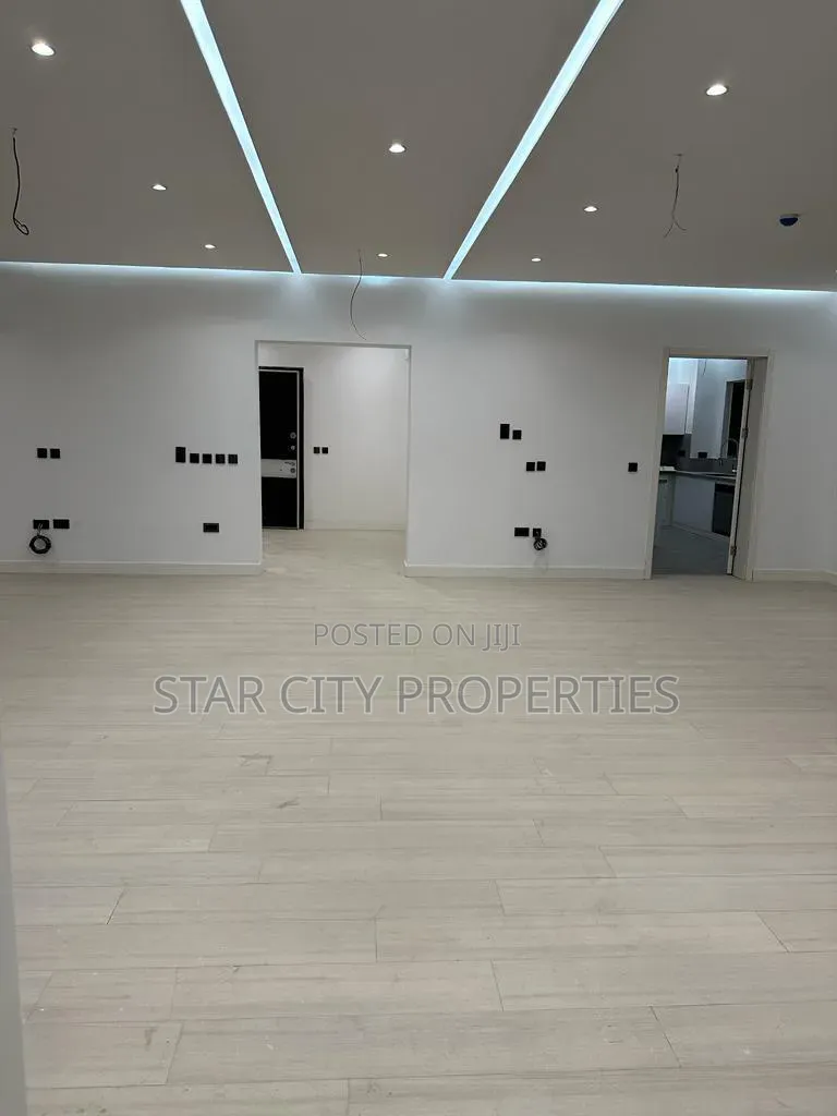 3bdrm Block of Flats in Old Ikoyi for sale