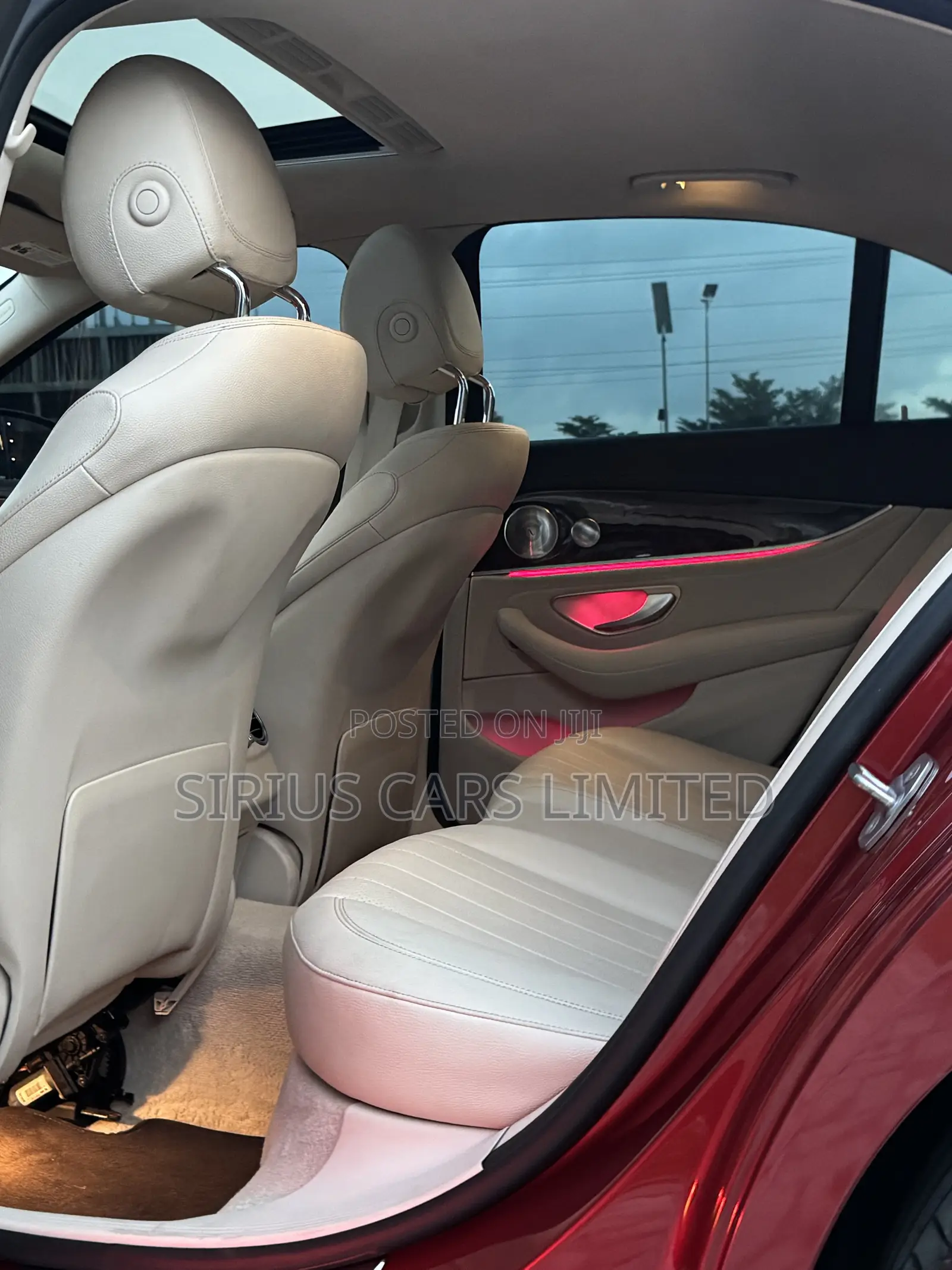 Mercedes-Benz E300 2018 Red