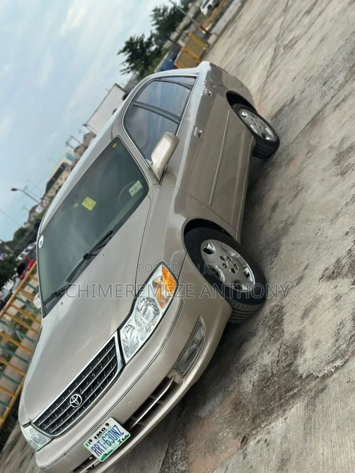 Toyota Avalon XL 2004 Gold