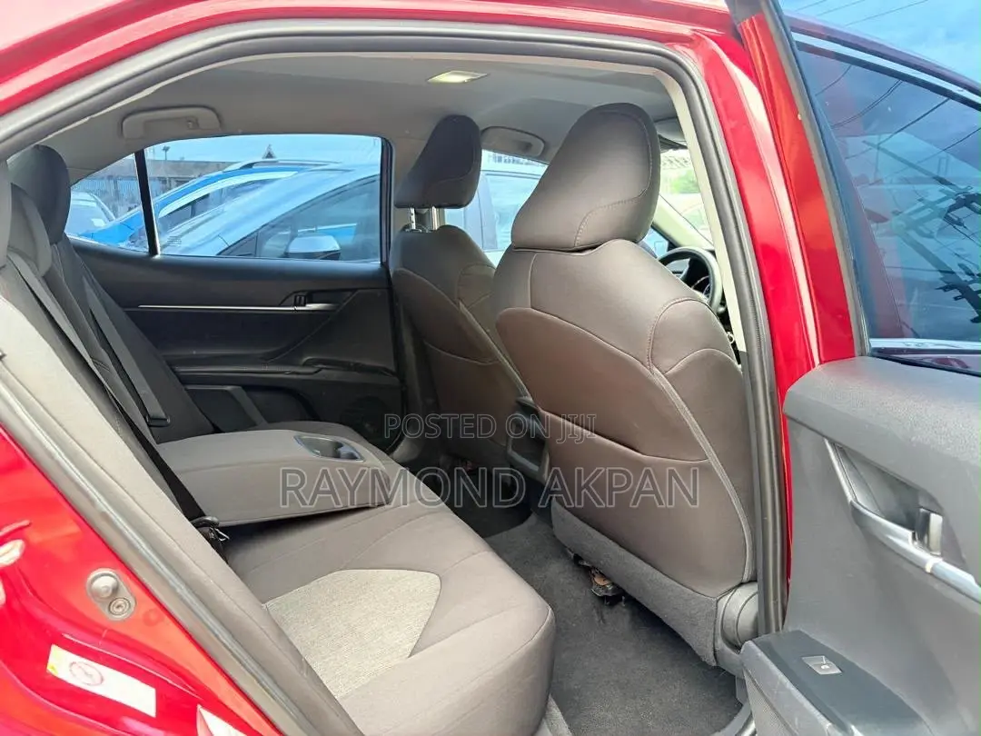 Toyota Camry 2019 Red