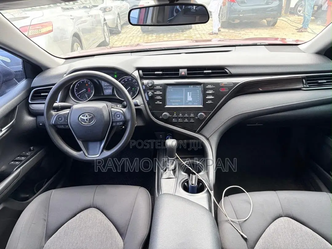 Toyota Camry 2019 Red