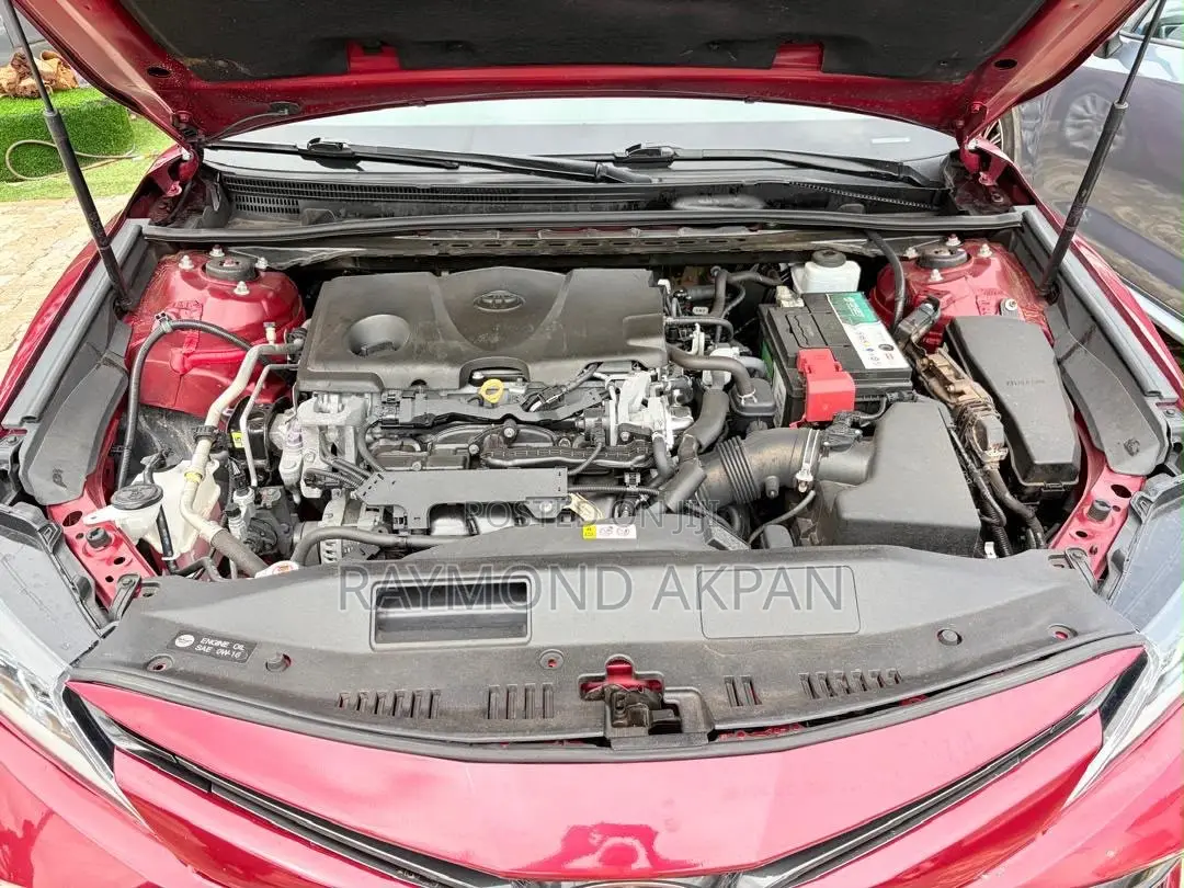 Toyota Camry 2019 Red