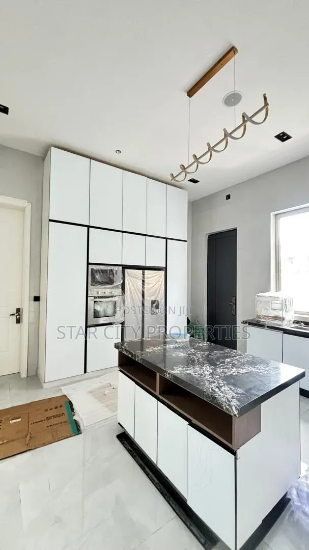 5bdrm Duplex in Ikoyi, Banana Island for sale