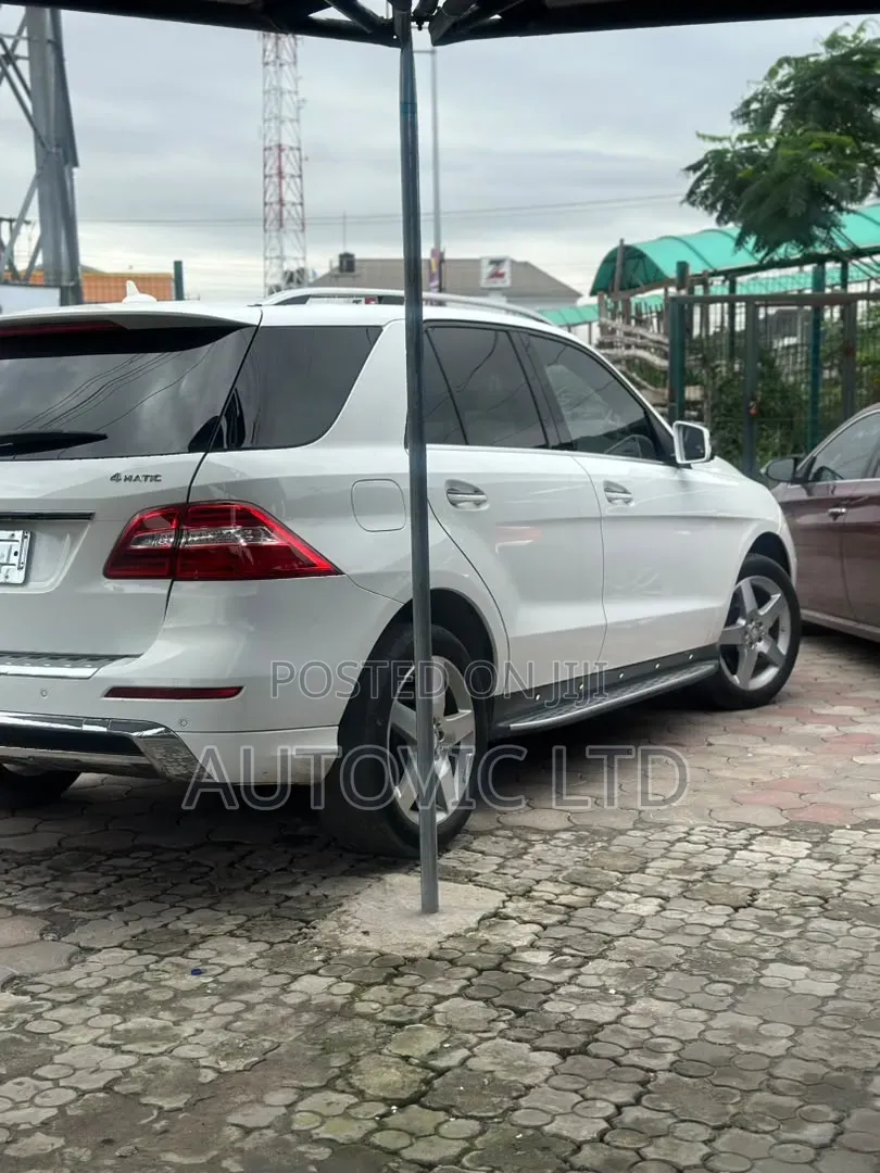 Mercedes-Benz M Class ML350 4MATIC 4dr SUV AWD (3.5L 6cyl 7A) 2015