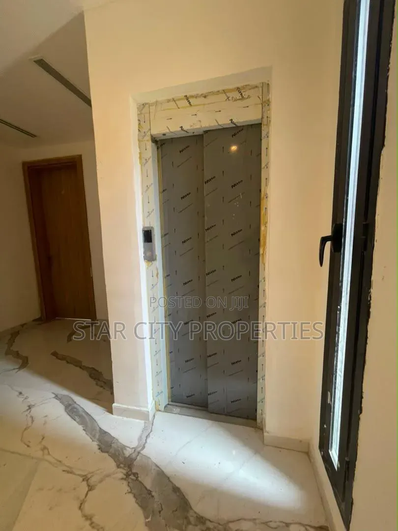 5bdrm Duplex in Ikoyi, Banana Island for sale