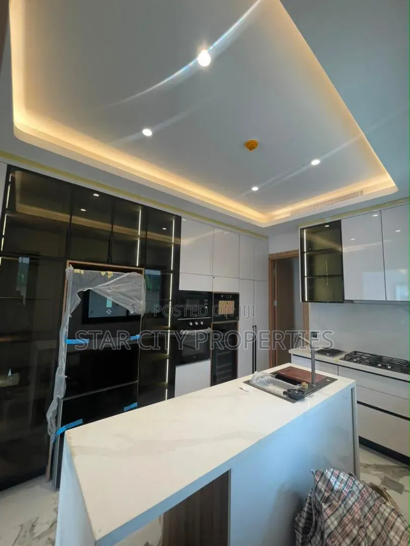 5bdrm Duplex in Ikoyi, Banana Island for sale