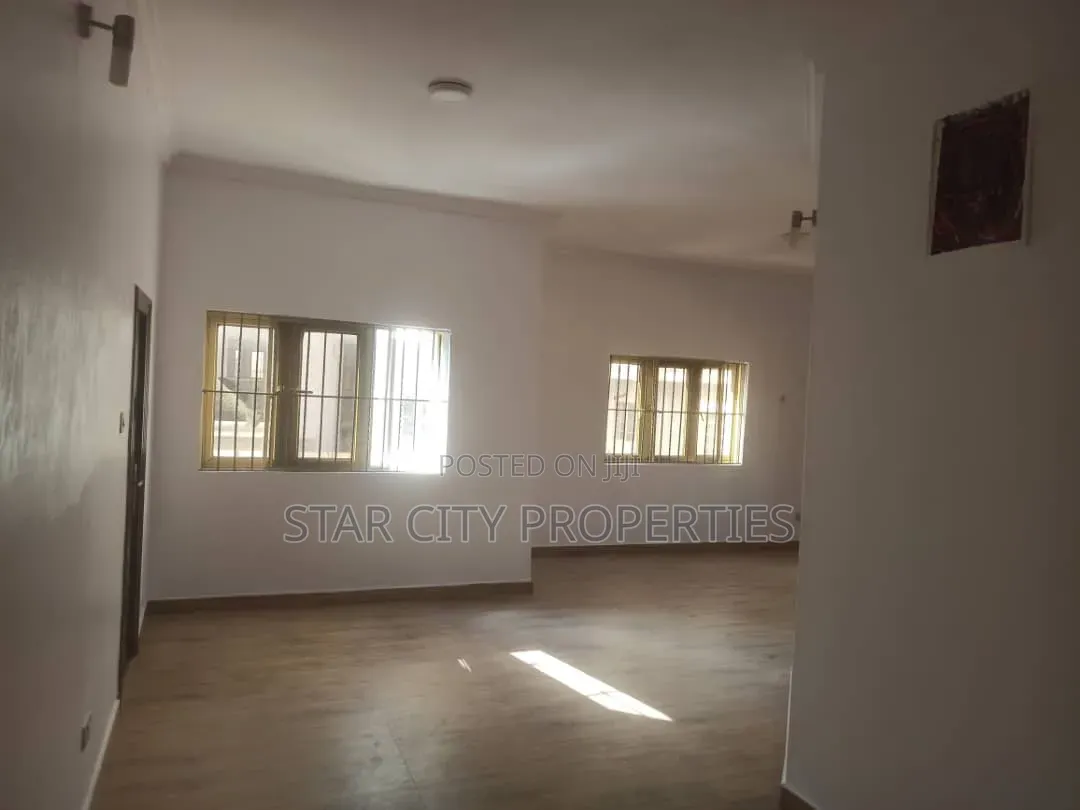 4bdrm Duplex in Ikeja Gra Lagos for rent