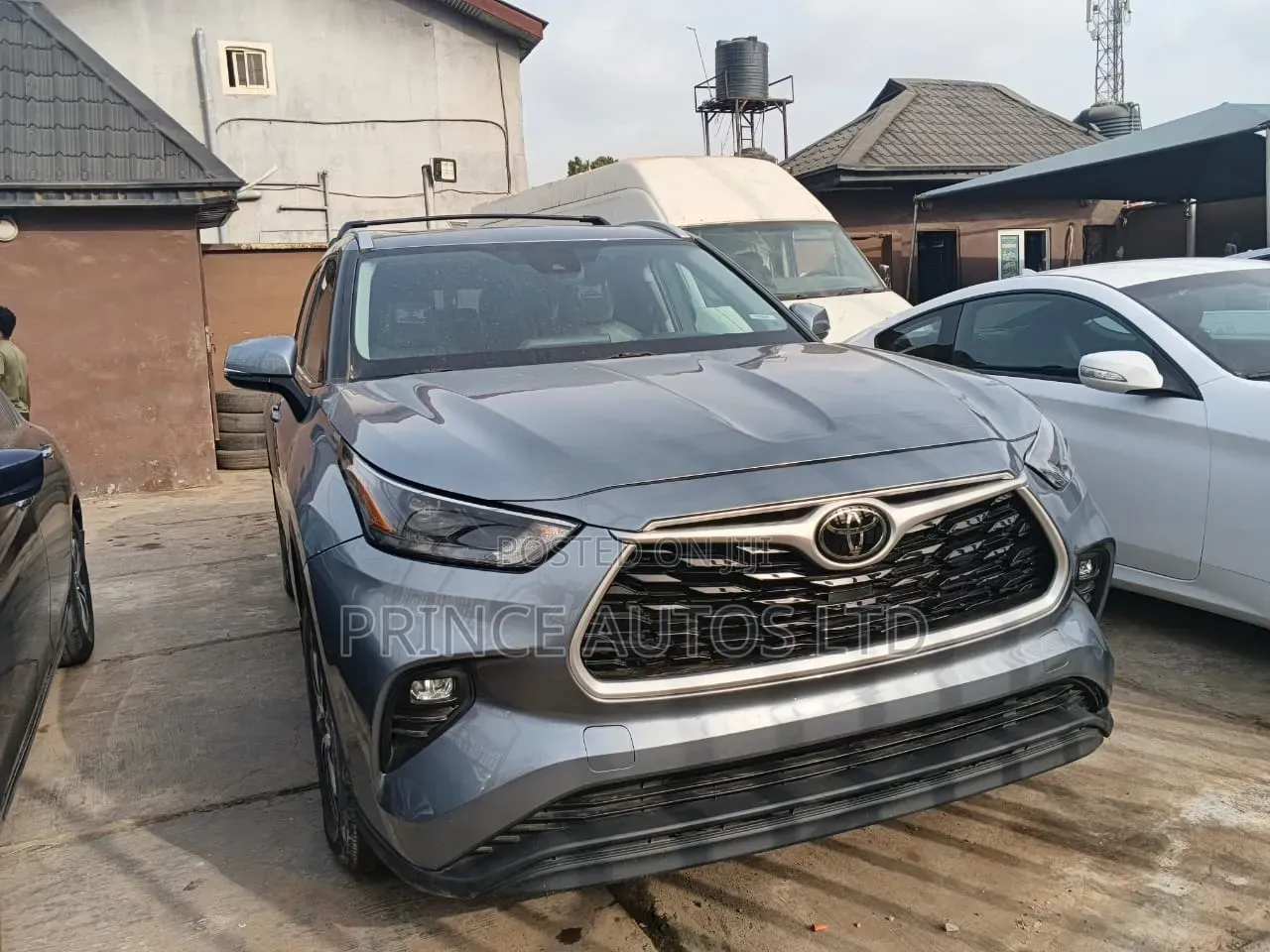 Toyota Highlander XLE 2022
