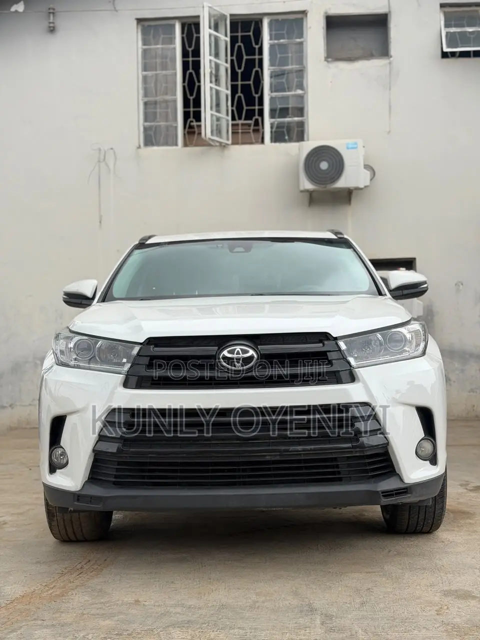 Toyota Highlander SE 4x2 V6 (3.5L 6cyl 8A) 2017 White