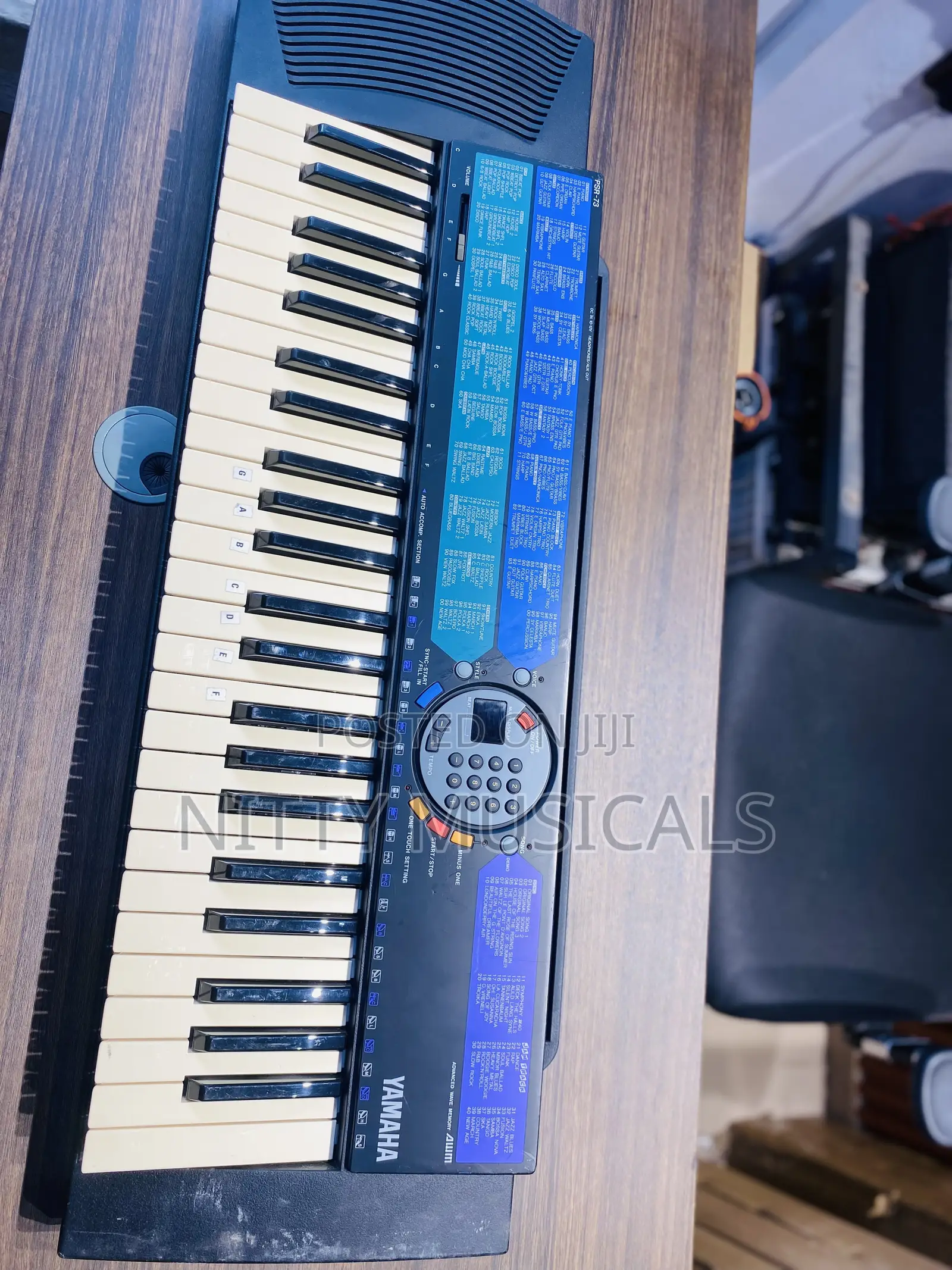 Portable Yamaha PSR-73 Keyboard Uk-Used