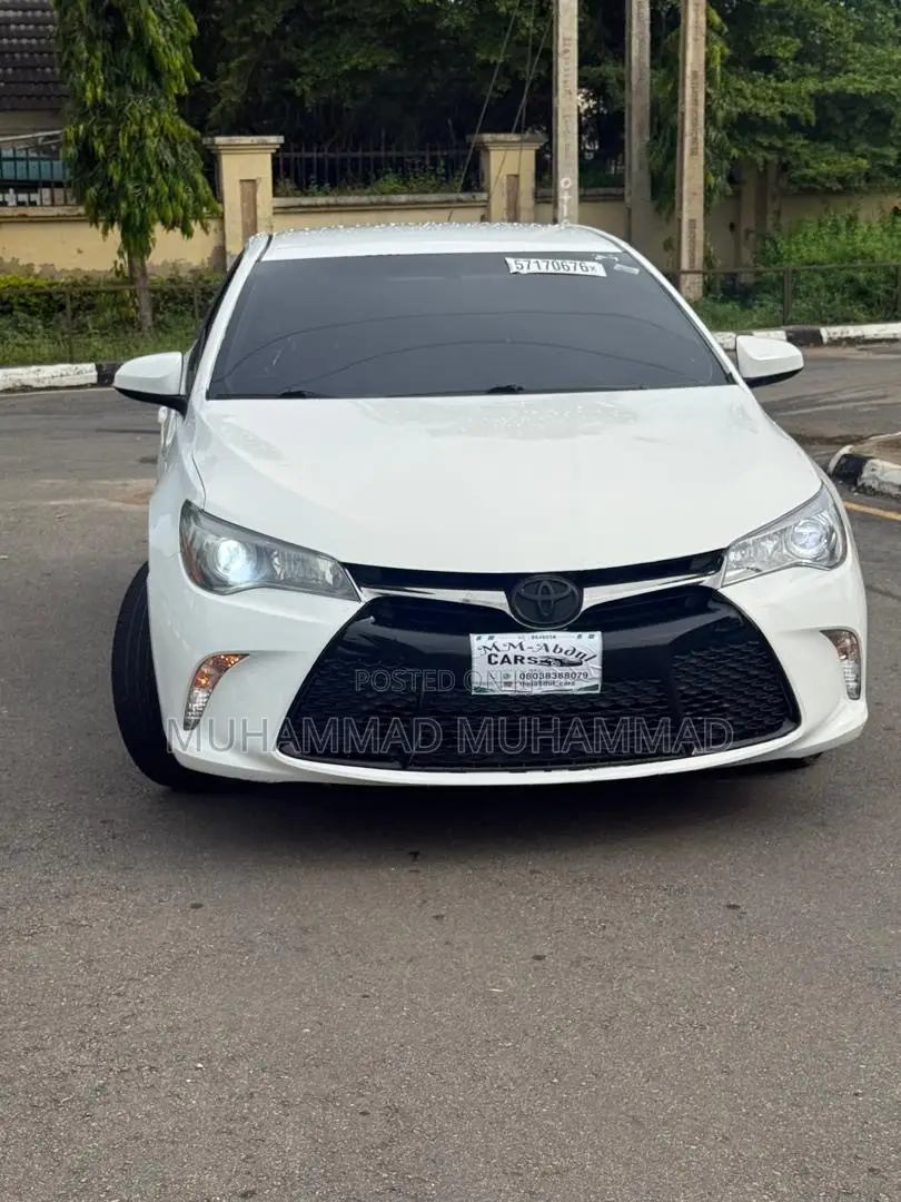 Toyota Camry 2015 White