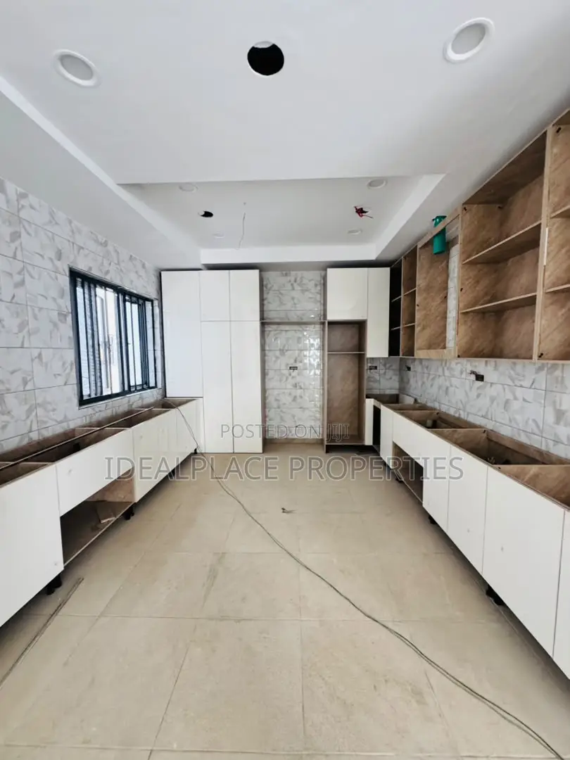 5bdrm Duplex in Maryland for sale