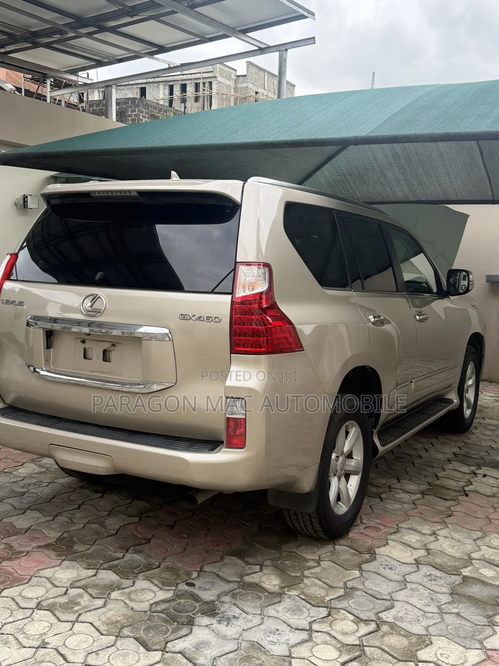 Lexus GX 460 Base 2013 Gold