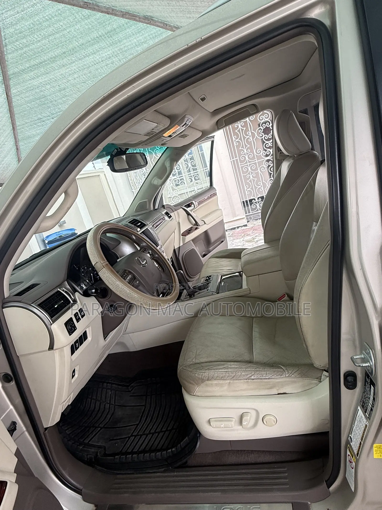 Lexus GX 460 Base 2013 Gold