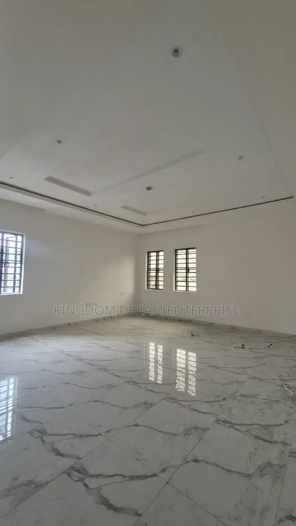 4bdrm Maisonette in Ikeja Gra Lagos for rent
