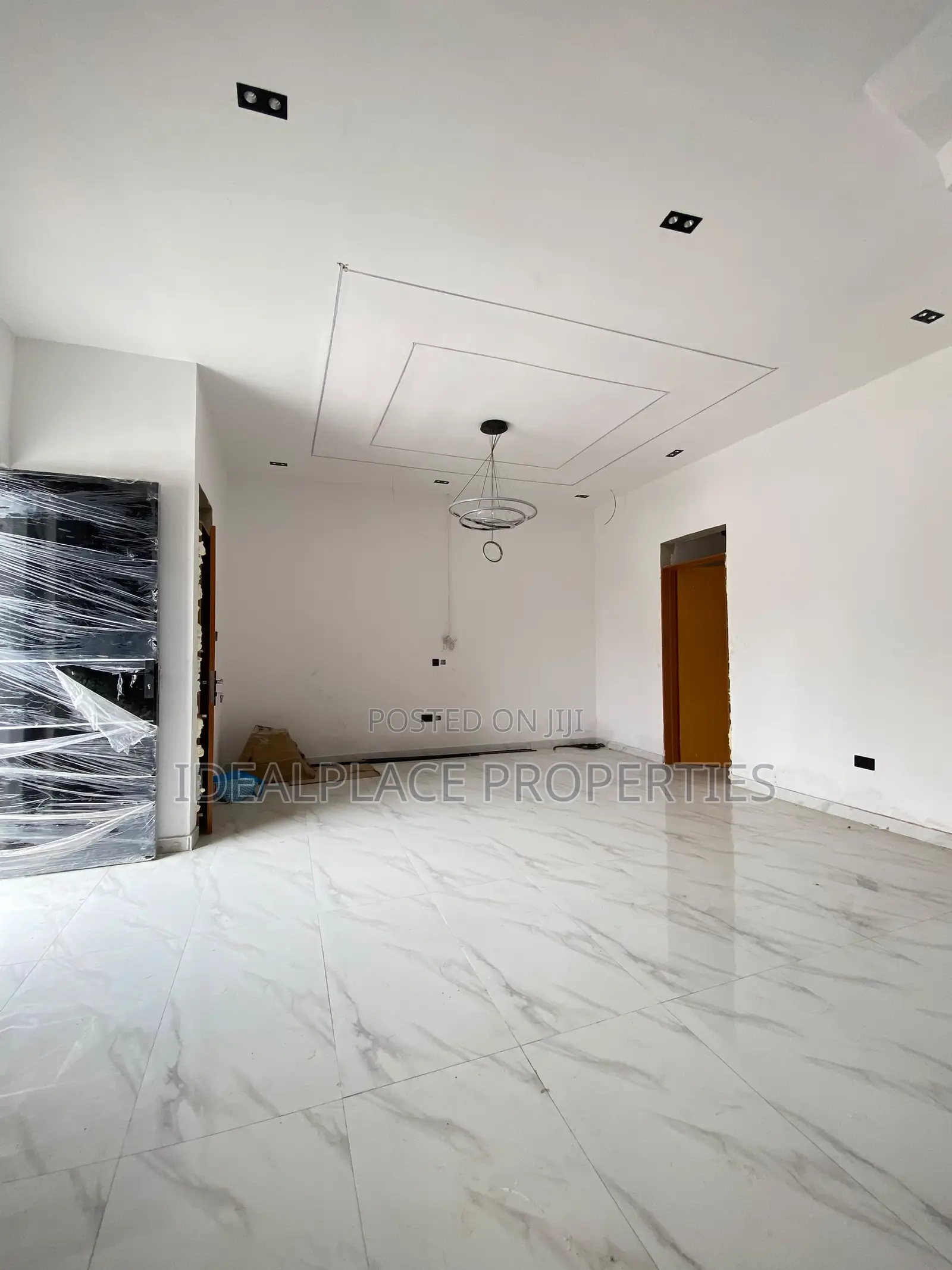 4bdrm Duplex in Sangotedo for sale