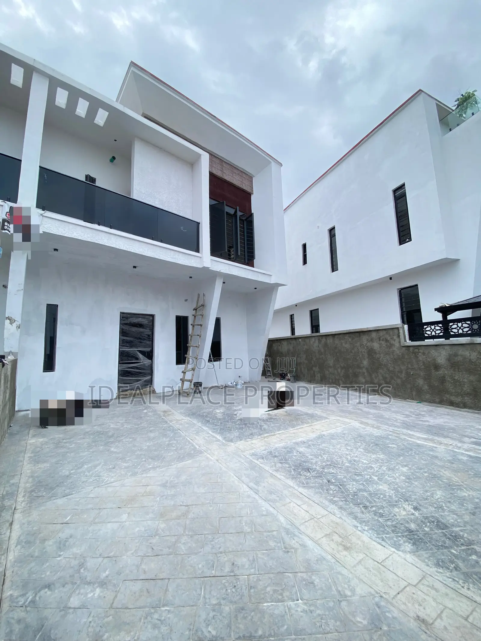 4bdrm Duplex in Sangotedo for sale