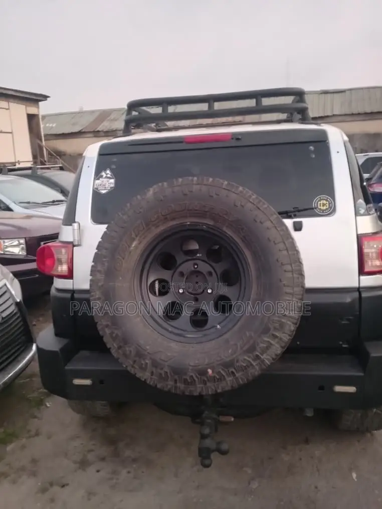 Toyota FJ Cruiser Base 4x4 2008 Silver