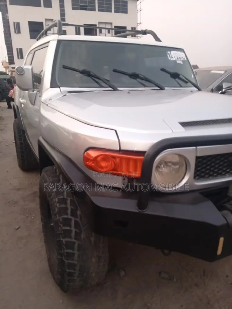 Toyota FJ Cruiser Base 4x4 2008 Silver