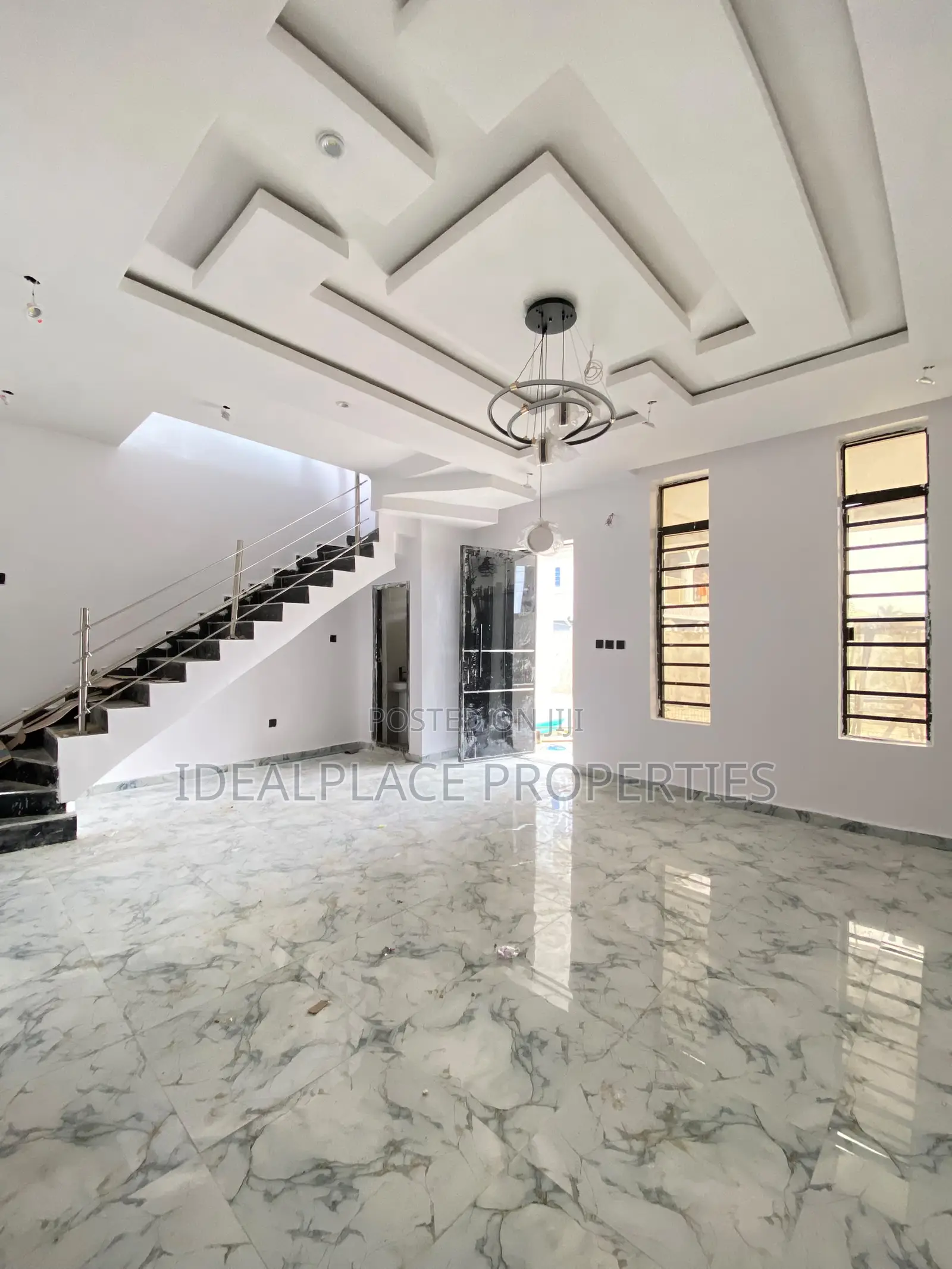 4bdrm Townhouse/Terrace in Sangotedo for sale