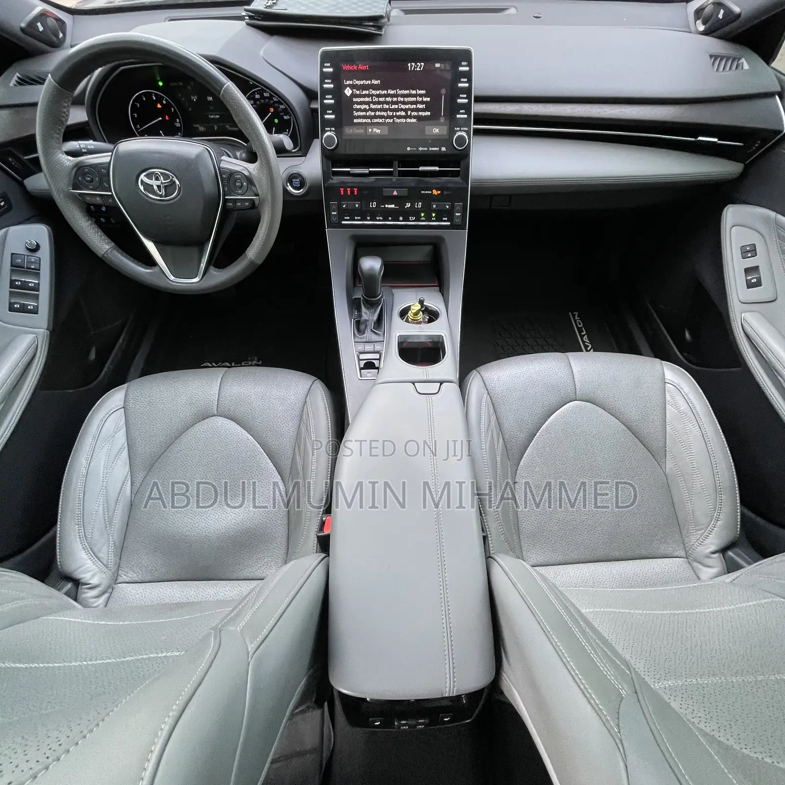 Toyota Avalon Limited FWD Sedan (3.5L V6 8A) 2019