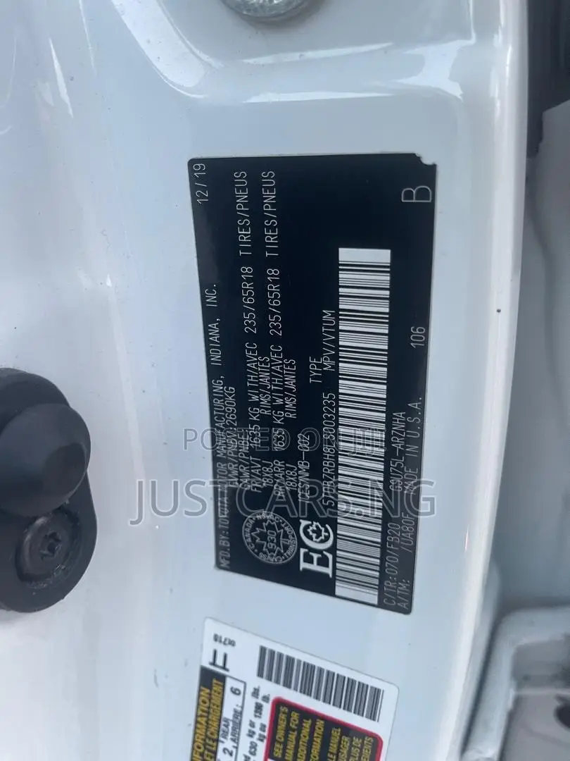 Toyota Highlander LE FWD 2020 White