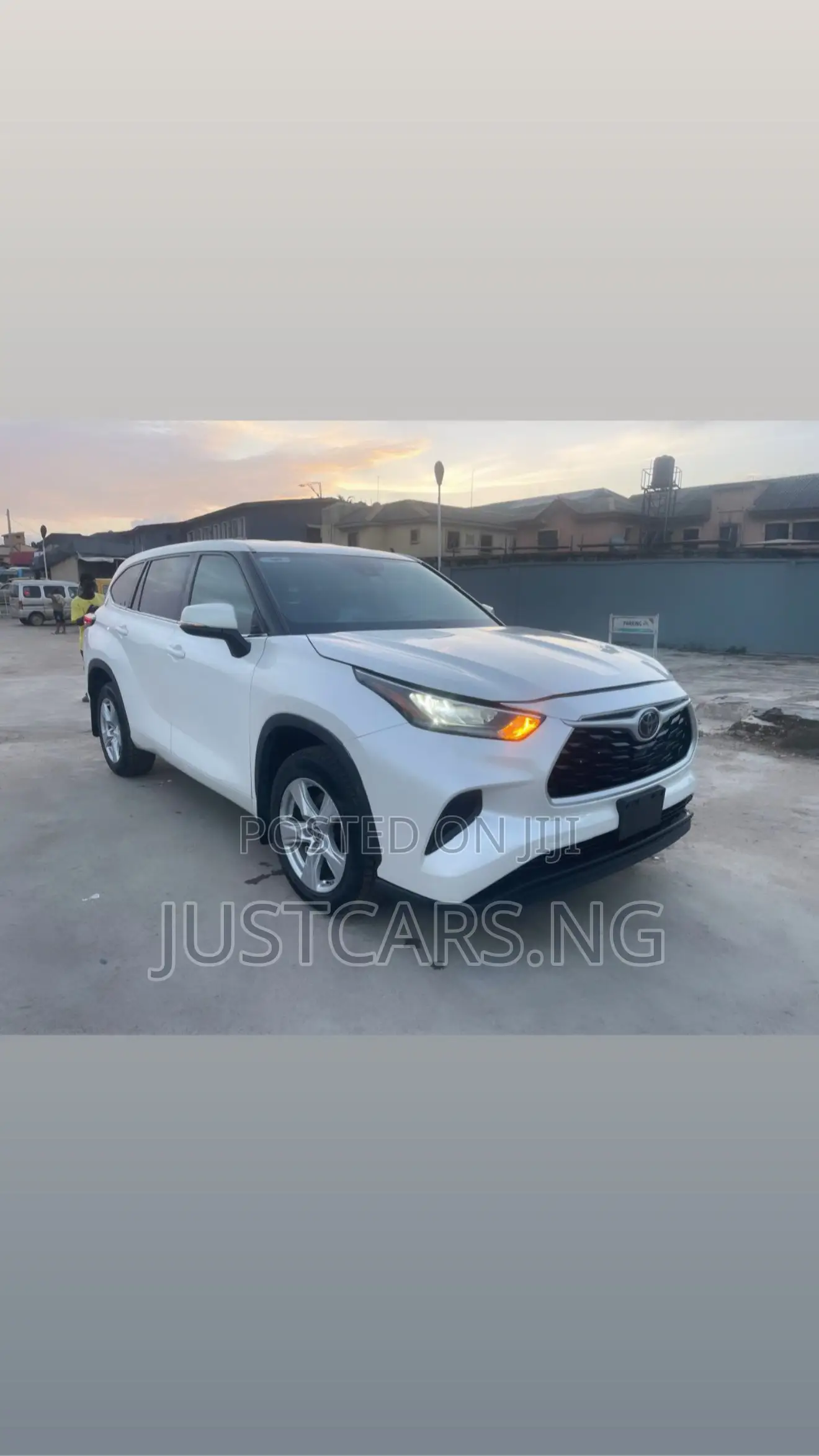 Toyota Highlander LE FWD 2020 White