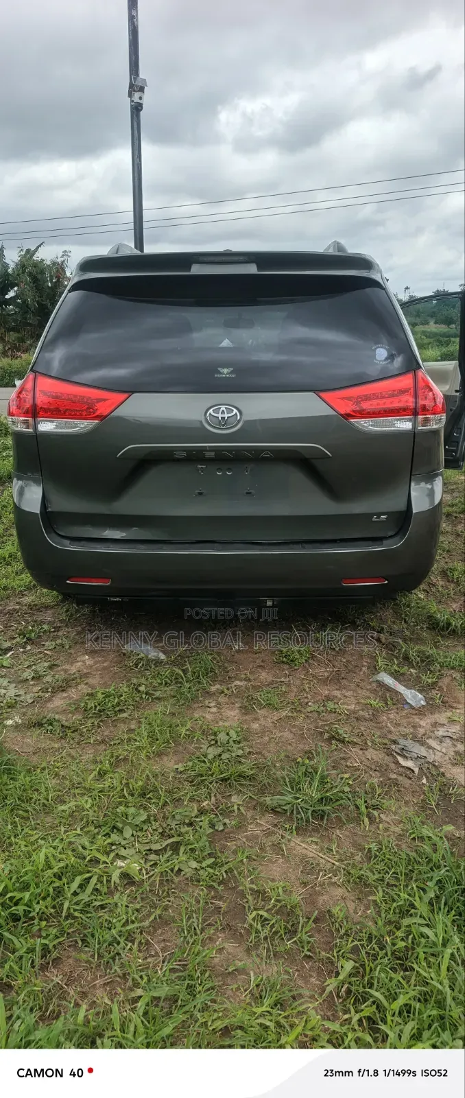 Toyota Sienna 2013 Green