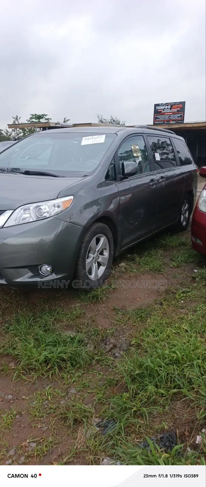 Toyota Sienna 2013 Green