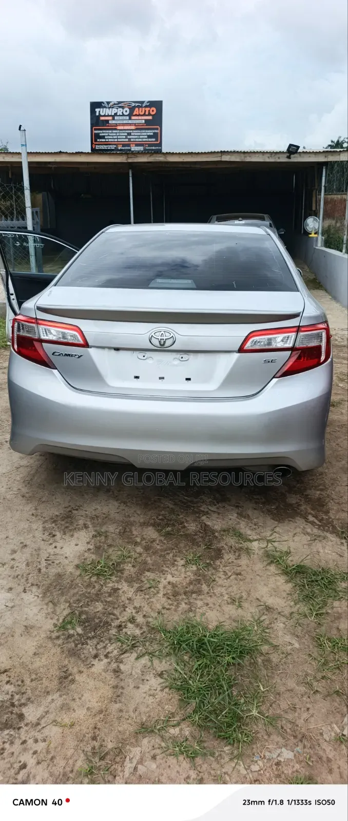 Toyota Camry SE 4dr Sedan (2.5L 4cyl 6A) 2013 Silver