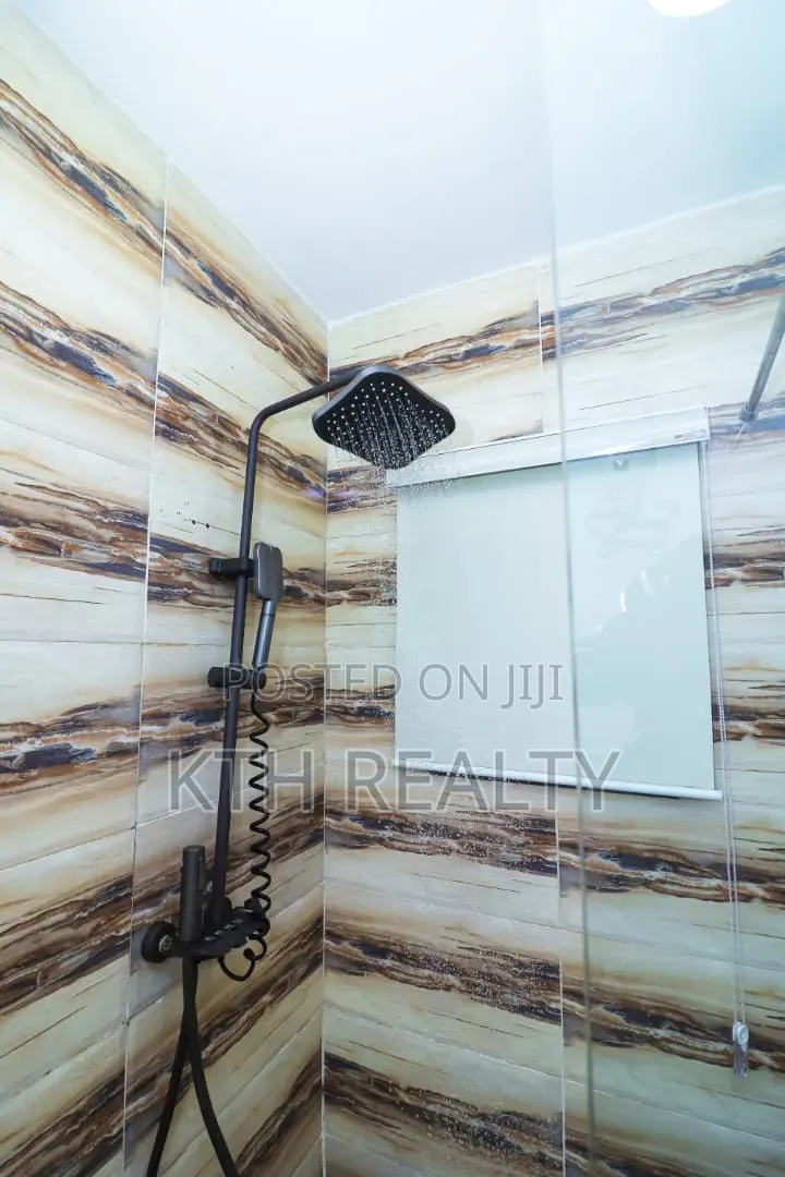Furnished 3bdrm Apartment in Visland, Akin Adesola for rent