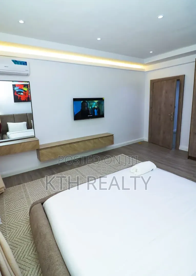 Furnished 3bdrm Apartment in Visland, Akin Adesola for rent