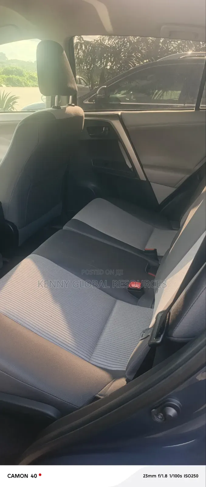 Toyota RAV4 LE 4dr SUV (2.5L 4cyl 6A) 2015 Blue
