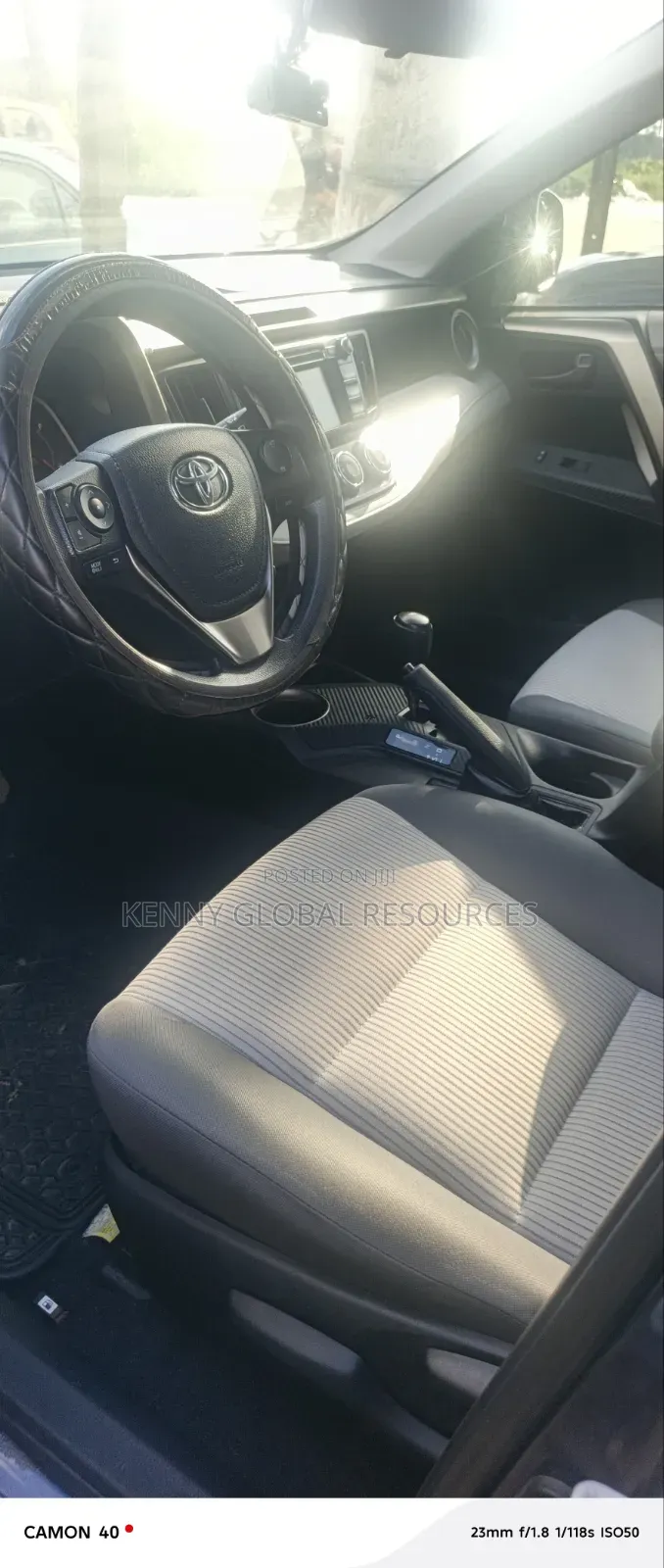Toyota RAV4 LE 4dr SUV (2.5L 4cyl 6A) 2015 Blue