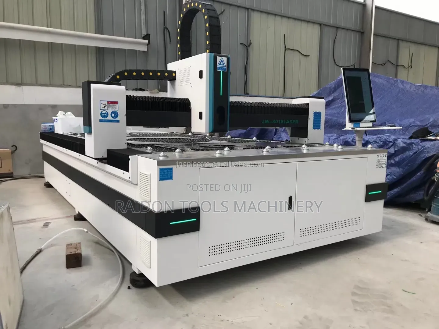 FMJ 1530-2000w Fiber Laser Cutting Machine