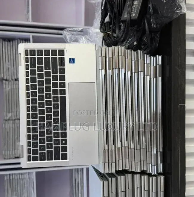 Laptop HP EliteBook 1040 G8 32GB Intel Core i7 SSD 512GB